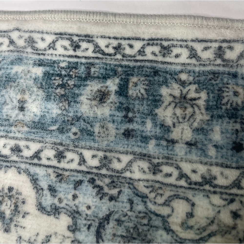 Badgley Mischka Blue Elegant Rug with Soft Texture 31.5” x 20” - Picture 5 of 8